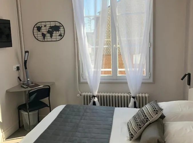 酒店 L'escale De La Gare 索米尔